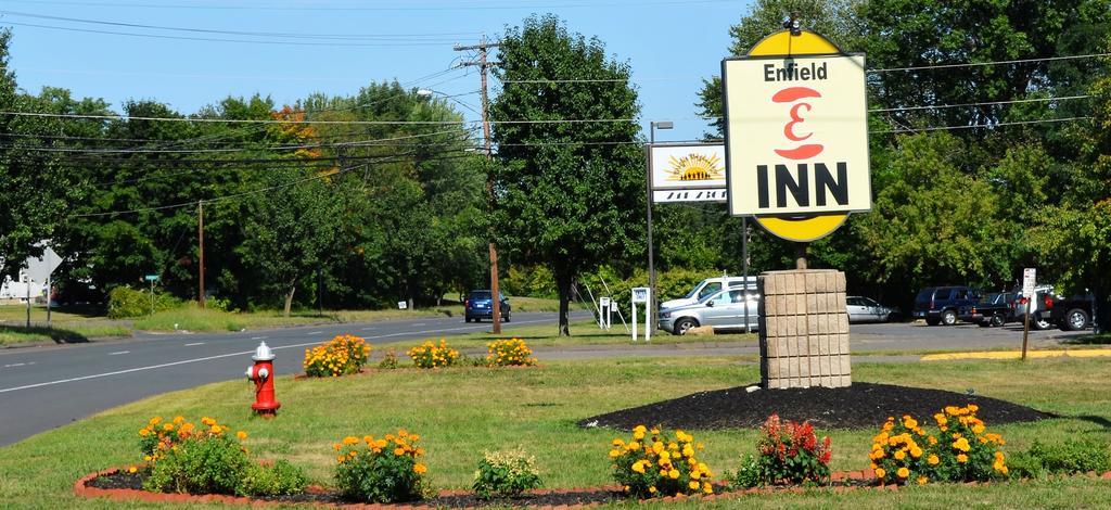Enfield Inn Exterior foto